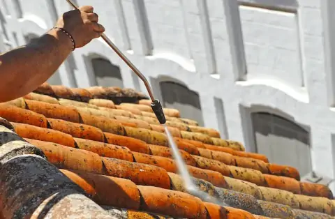 Nettoyage de toitures - Castillonnès